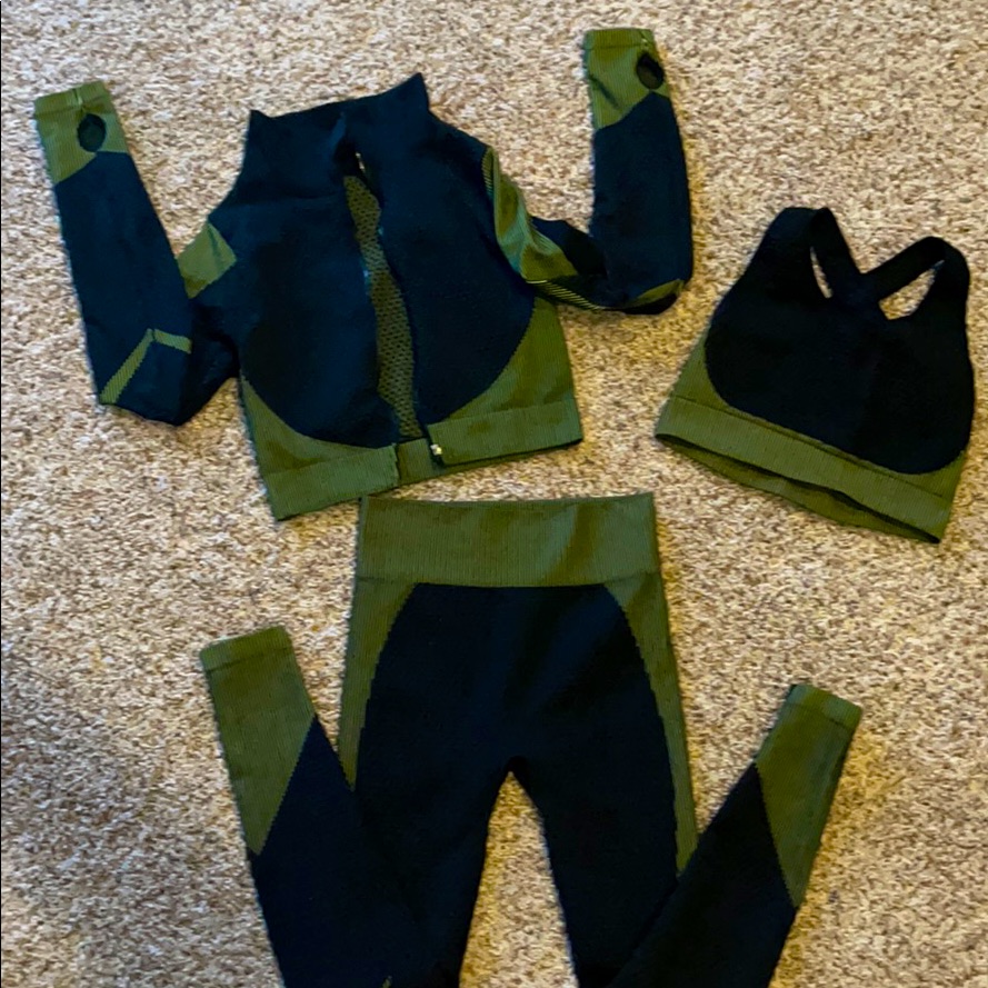 Workout Bundle!! S/M